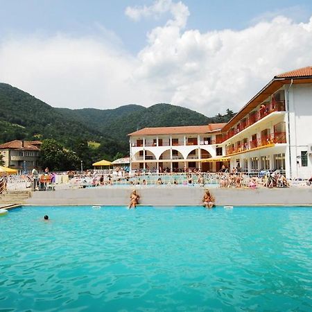Sara'S Sons Hotell Băile Herculane Exteriör bild