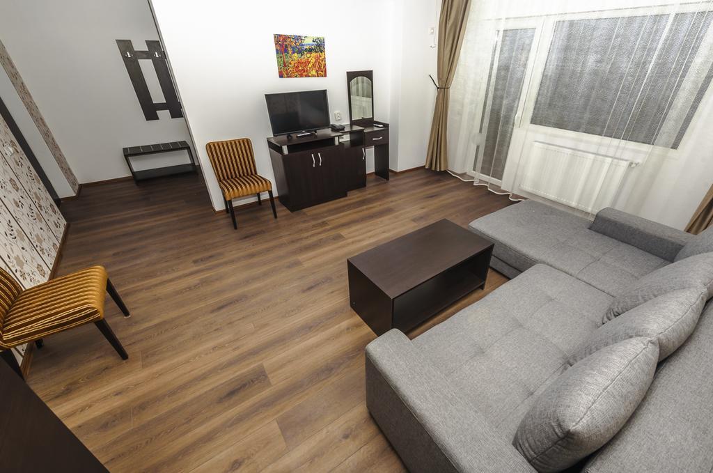 Sara'S Sons Hotell Băile Herculane Exteriör bild