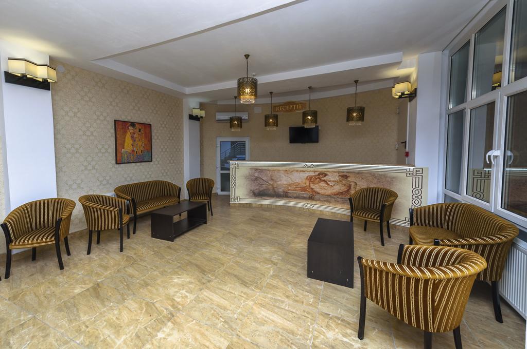 Sara'S Sons Hotell Băile Herculane Exteriör bild