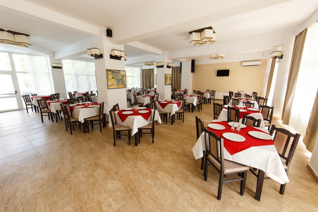 Sara'S Sons Hotell Băile Herculane Exteriör bild